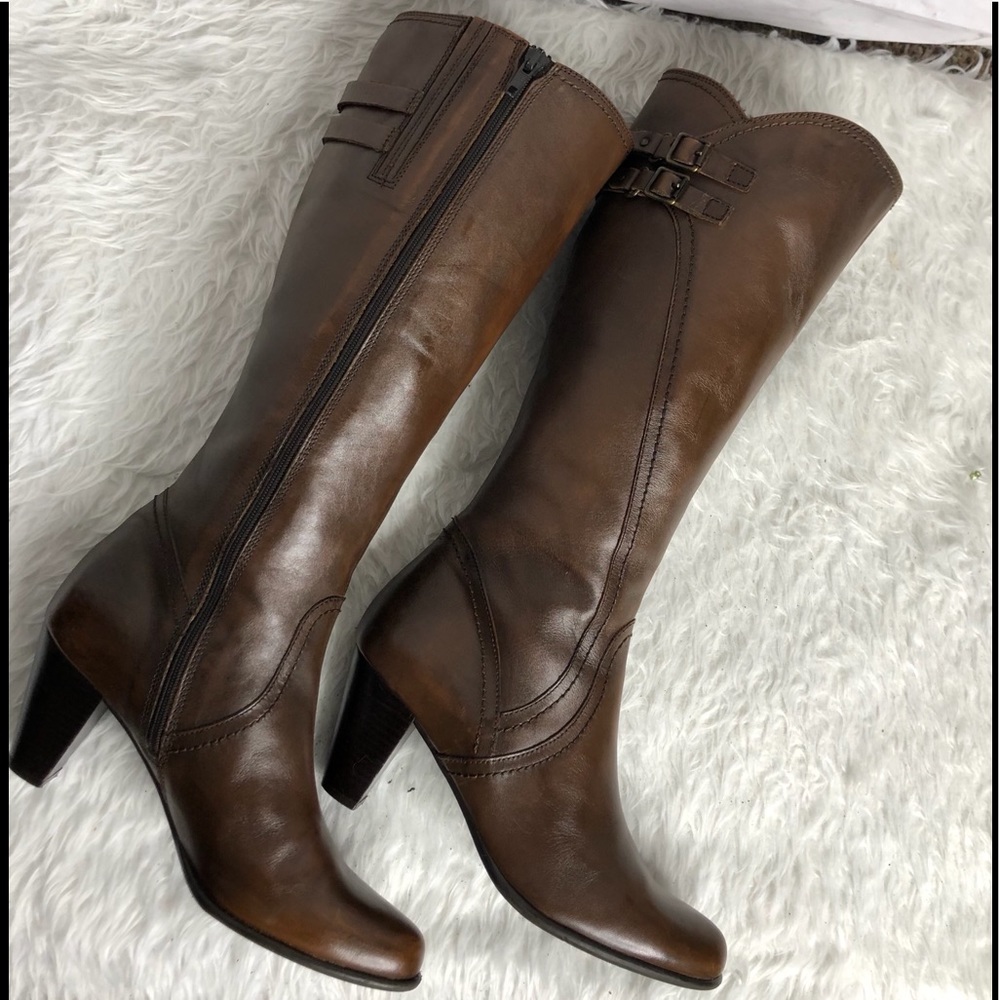 Clarks Leather tall woman boots size 7.5
